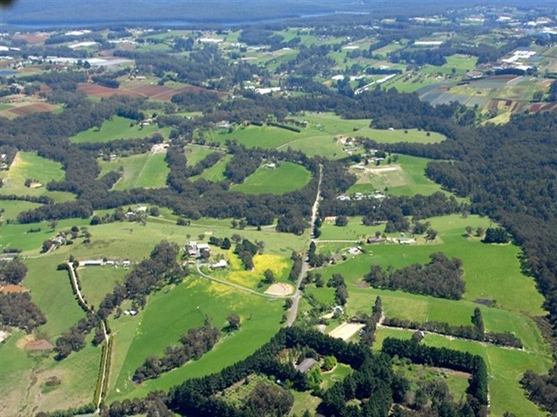 8 Eleanor Drive, Silvan VIC 3795