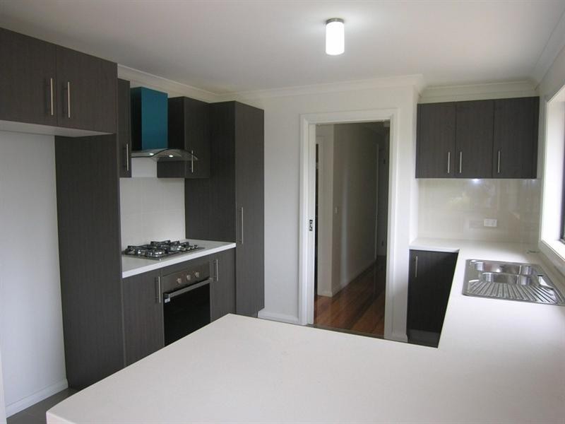 27 Donald Street, Croydon VIC 3136