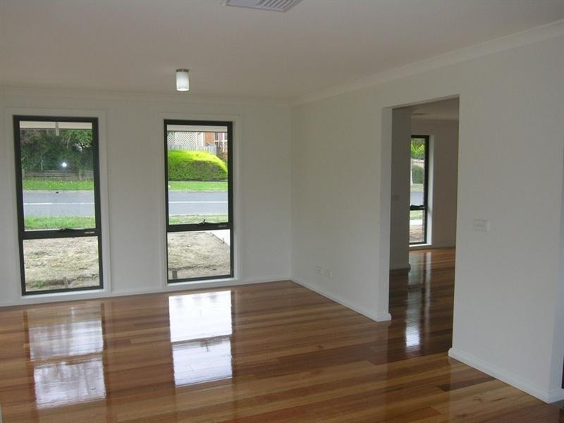 27 Donald Street, Croydon VIC 3136