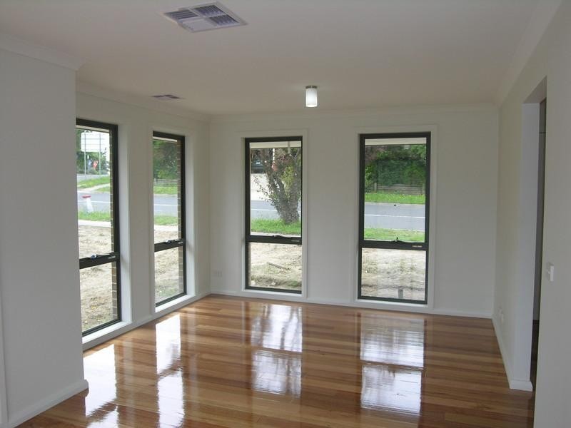 27 Donald Street, Croydon VIC 3136