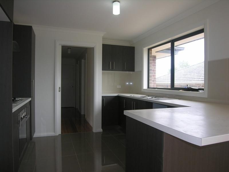 27 Donald Street, Croydon VIC 3136