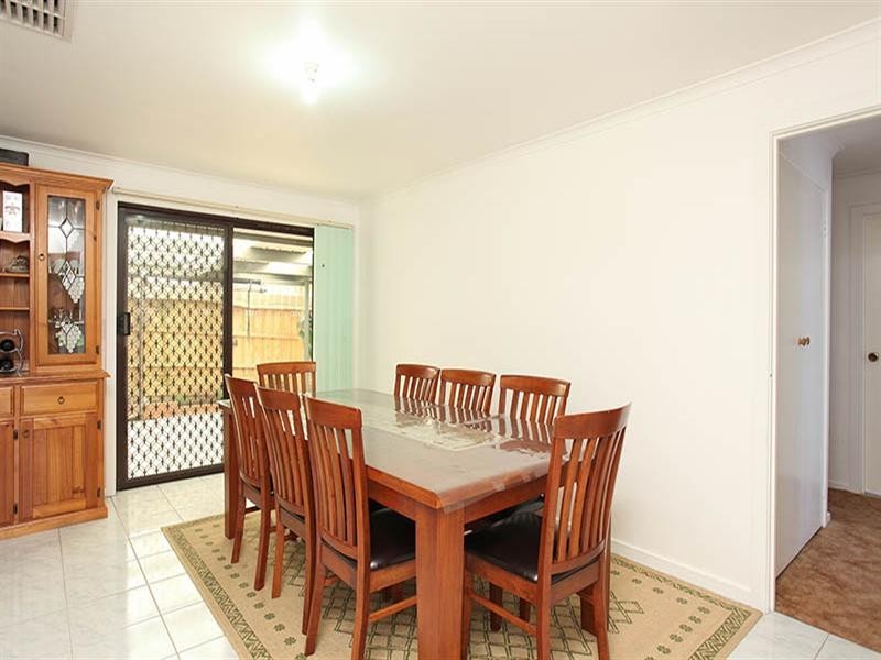 19 Black Springs Road, Chirnside Park VIC 3116