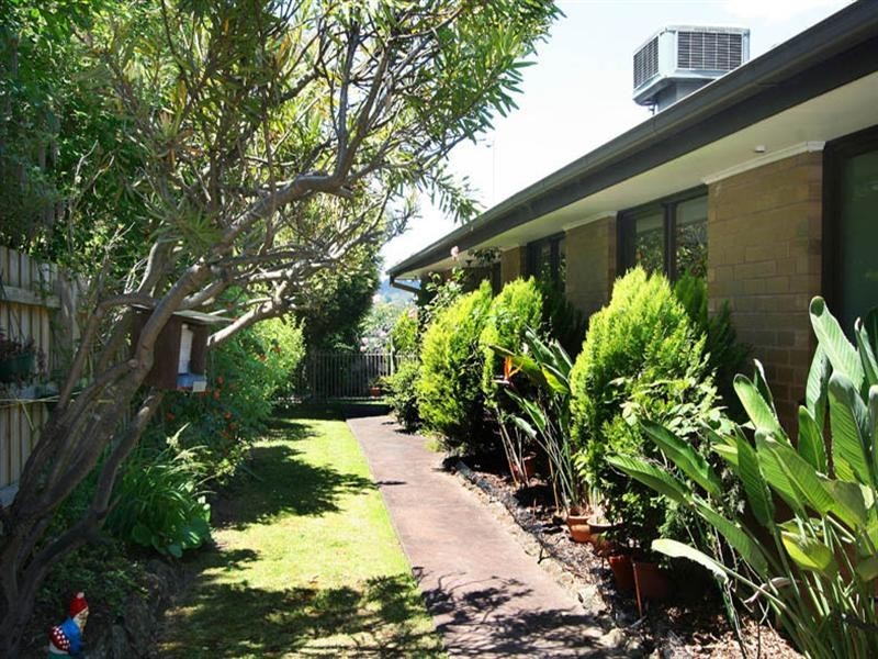 24 Elms Road, Mooroolbark VIC 3138