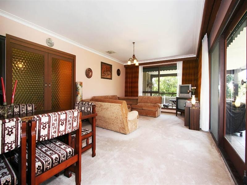 24 Elms Road, Mooroolbark VIC 3138