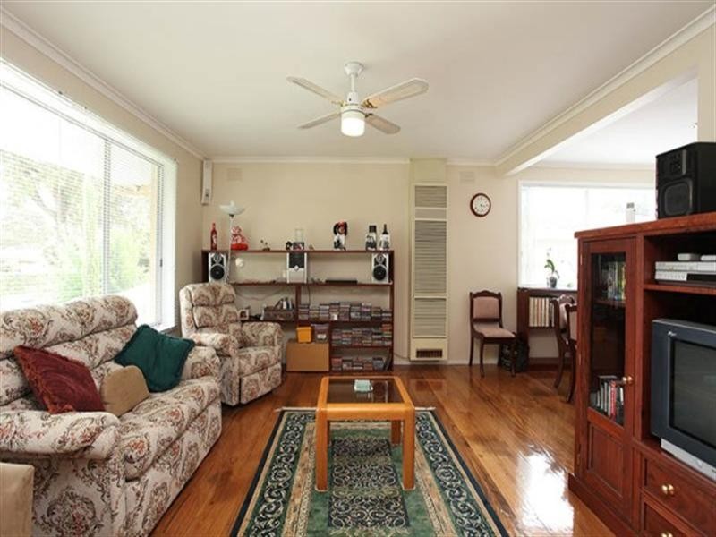 1 Cowley Court, Mooroolbark VIC 3138