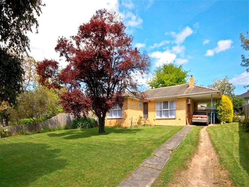 56 Dryden Concourse, Mooroolbark VIC 3138