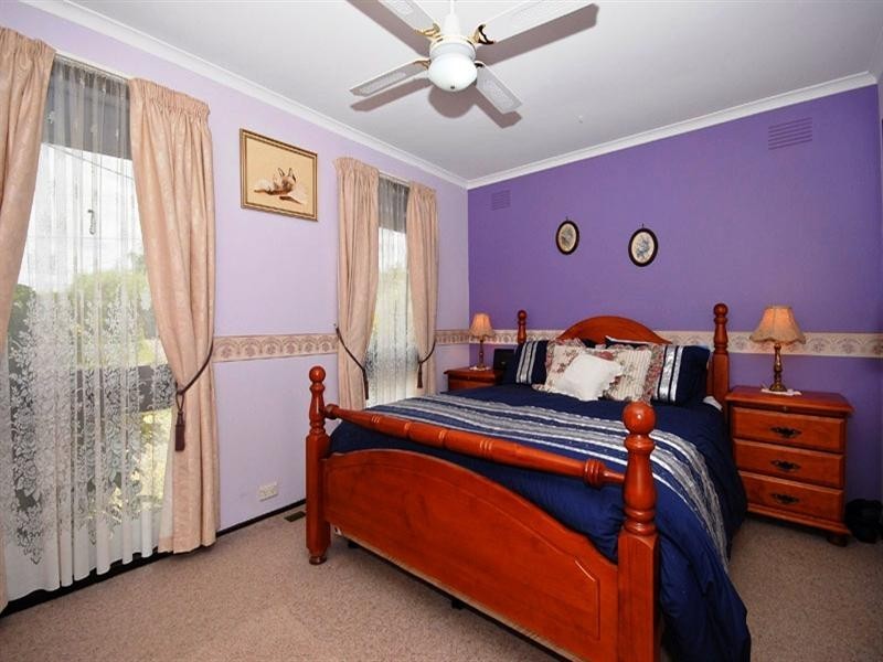 12 Coombah Court, Mooroolbark VIC 3138