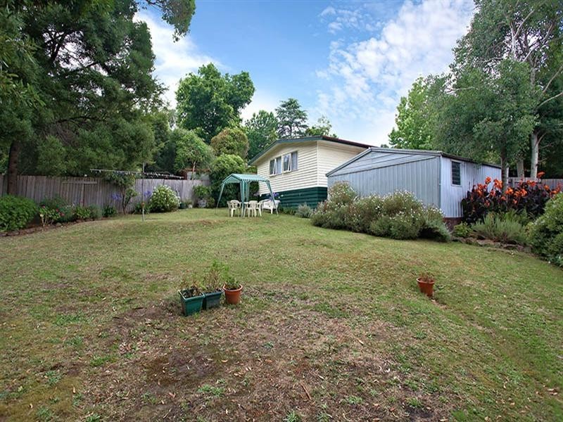 13 Belvedere Drive, Montrose VIC 3765