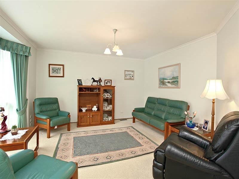 6 Patterdale Court, Croydon Hills VIC 3136