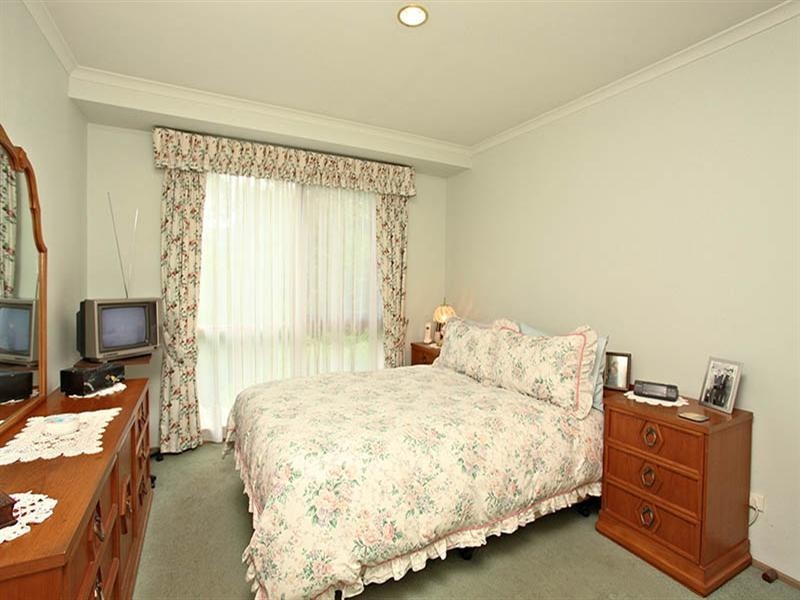 6 Patterdale Court, Croydon Hills VIC 3136