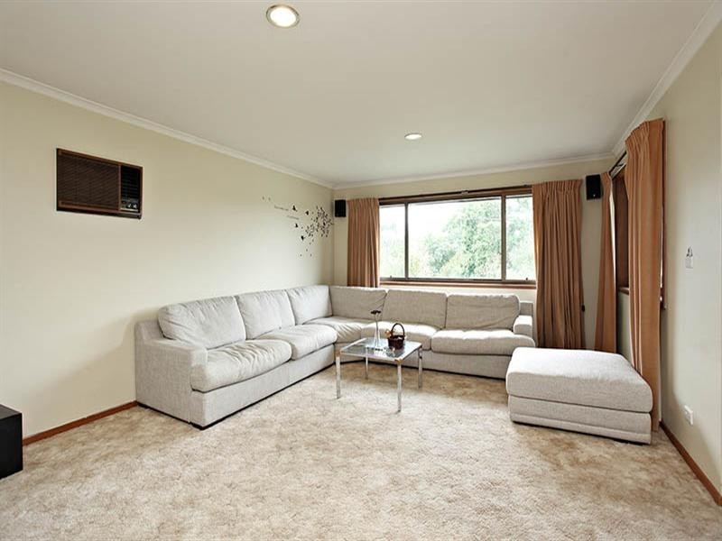 39 Winyard Drive, Mooroolbark VIC 3138