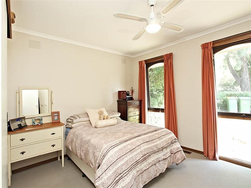 13 Birchwood Drive, Mooroolbark VIC 3138