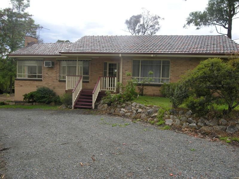 242 WONGA Road, Croydon Hills VIC 3136