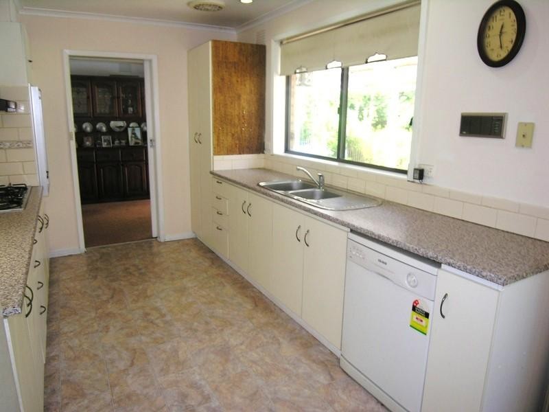 6 Mirnong Court, Croydon North VIC 3136