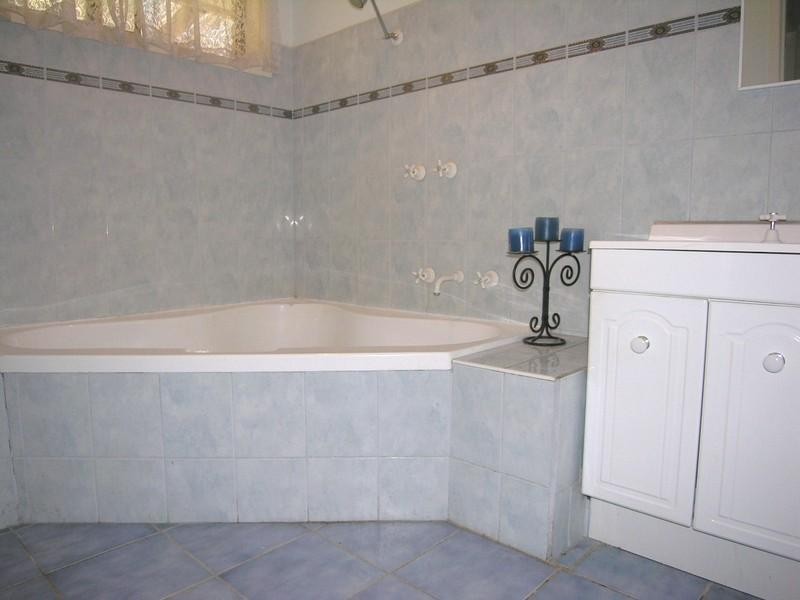 6 Mirnong Court, Croydon North VIC 3136