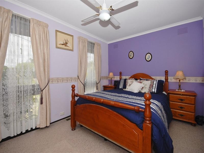 12 Coombah Court, Mooroolbark VIC 3138