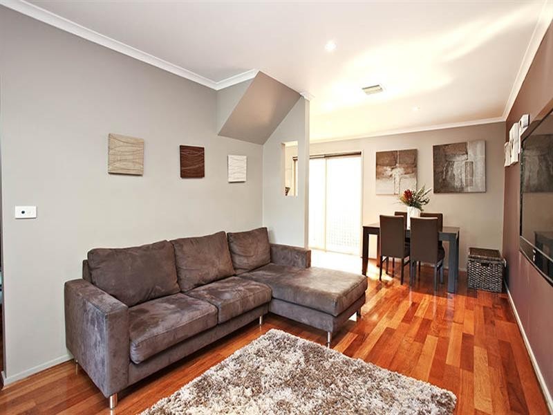 6 Woodridge Close, Montrose VIC 3765