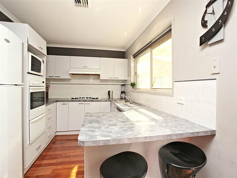 6 Woodridge Close, Montrose VIC 3765