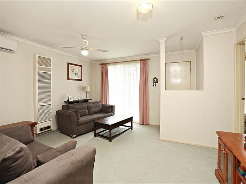 1B Monaro Court, Mooroolbark VIC 3138