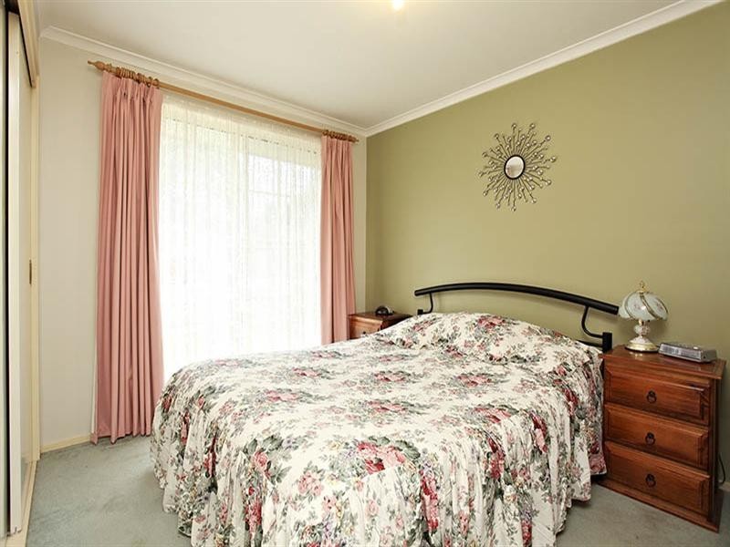 1B Monaro Court, Mooroolbark VIC 3138