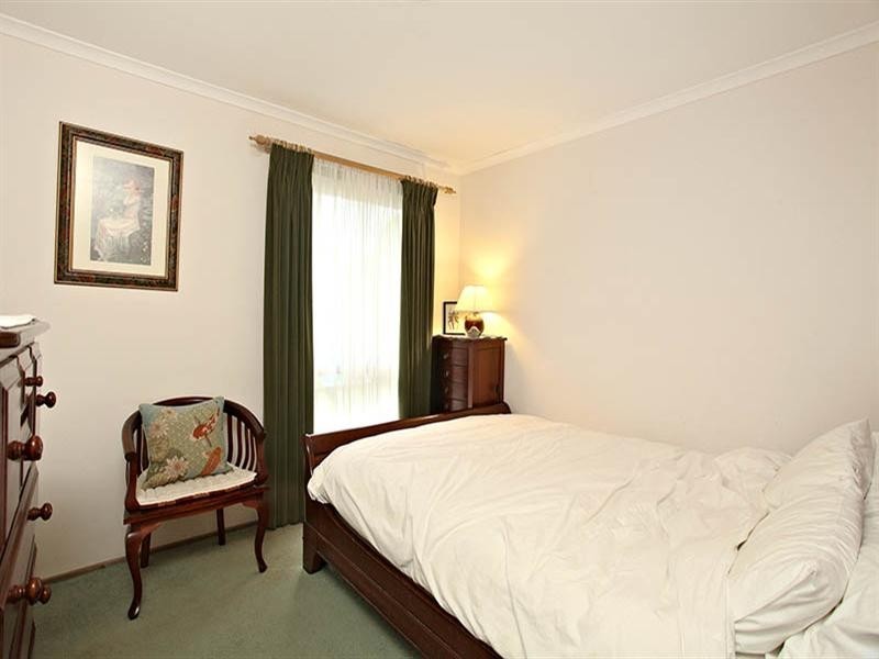 6 Patterdale Court, Croydon Hills VIC 3136