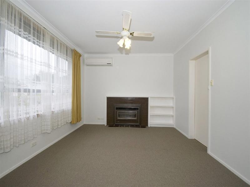 5 Kathy Court, Mooroolbark VIC 3138