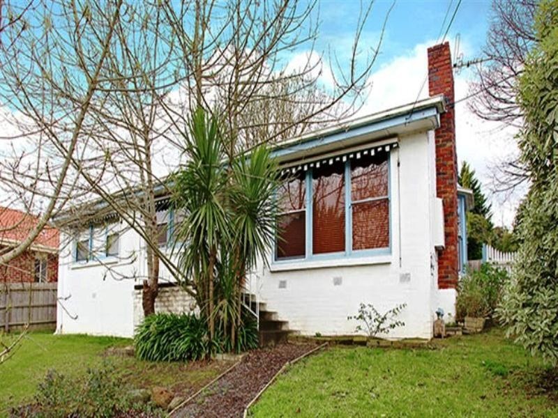 22 Bellara Drive, Mooroolbark VIC 3138