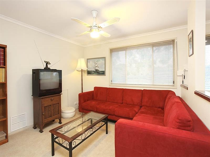 17 Anthony Drive, Chirnside Park VIC 3116