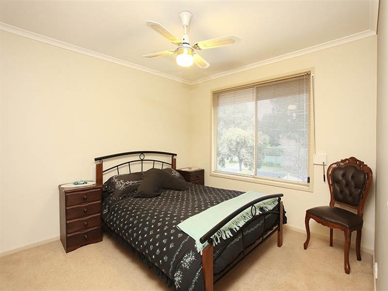 17 Anthony Drive, Chirnside Park VIC 3116