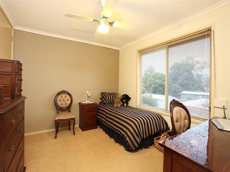 17 Anthony Drive, Chirnside Park VIC 3116