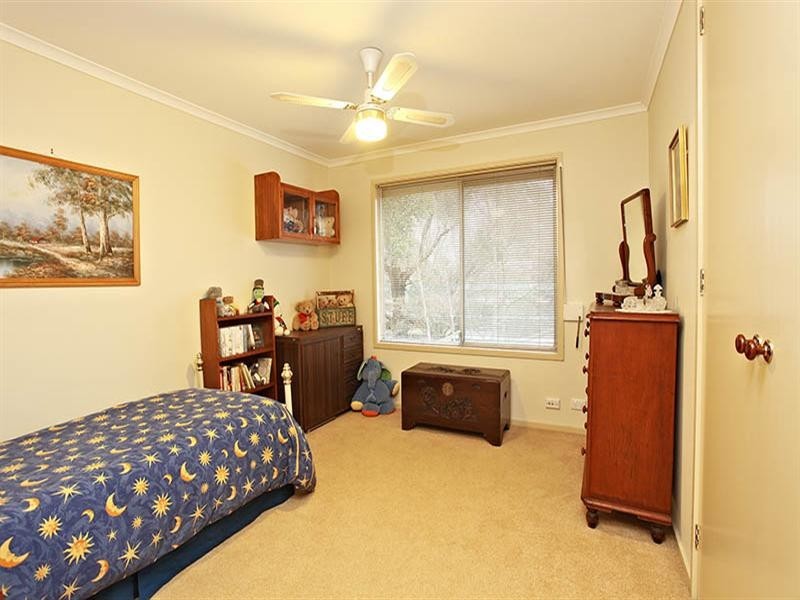 17 Anthony Drive, Chirnside Park VIC 3116