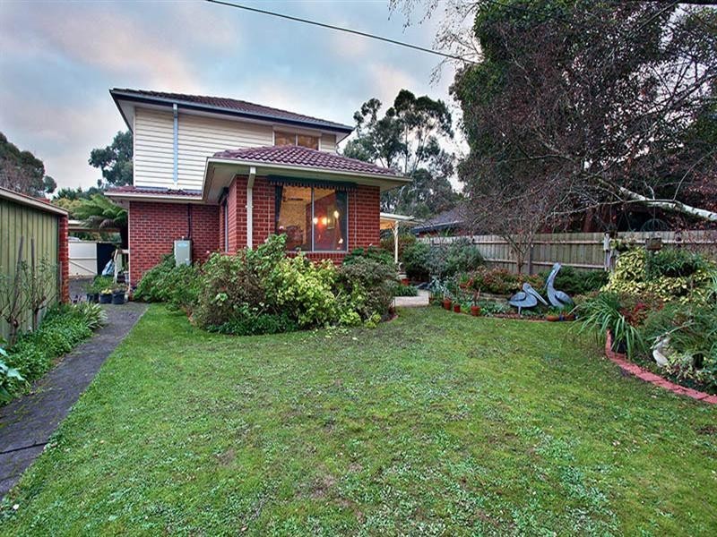 17 Anthony Drive, Chirnside Park VIC 3116