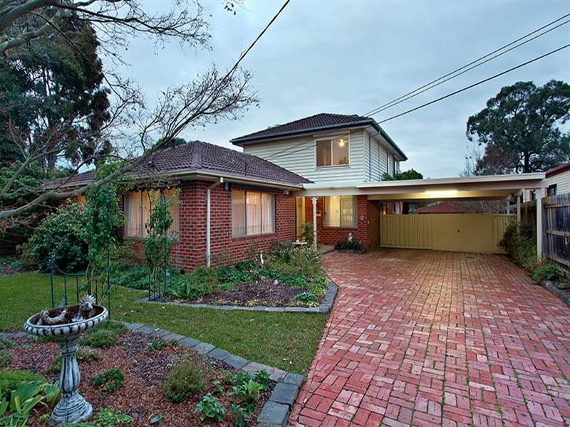 17 Anthony Drive, Chirnside Park VIC 3116