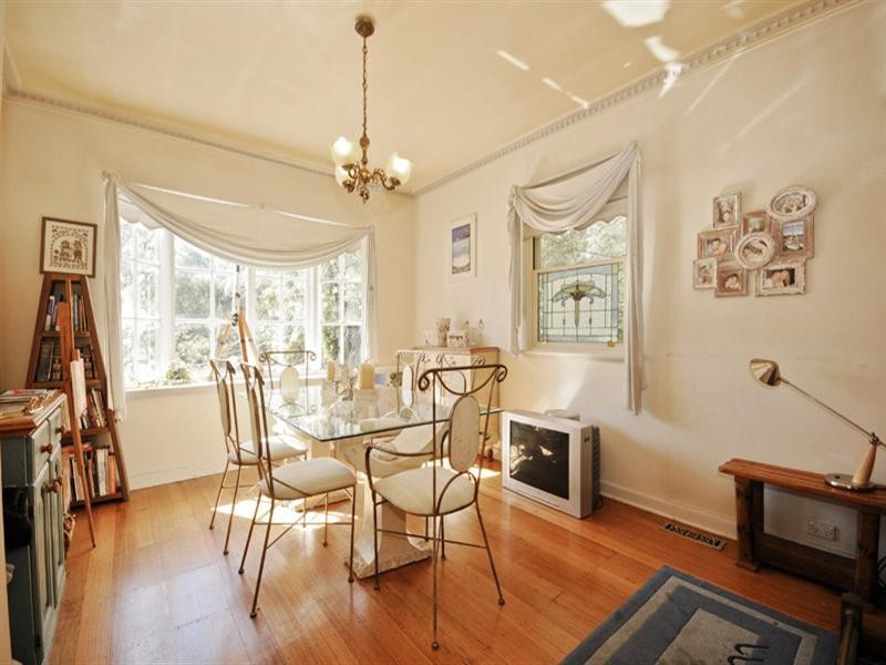 8 Kuyura Road, Mount Evelyn VIC 3796