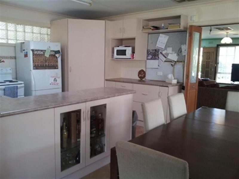 9 Graham Avenue, Kilsyth VIC 3137