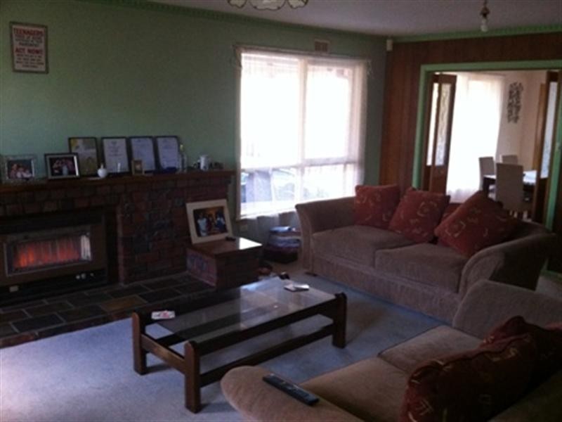 9 Graham Avenue, Kilsyth VIC 3137