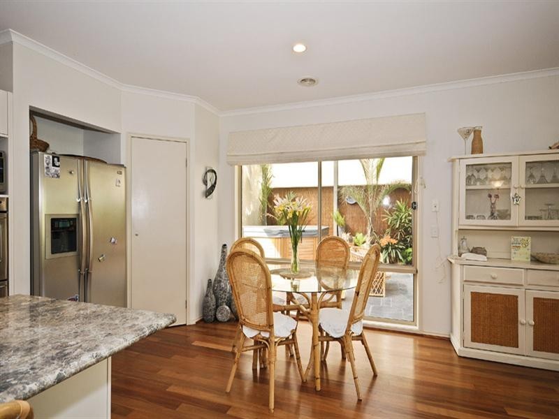 22 Valley Park Drive, Mooroolbark VIC 3138