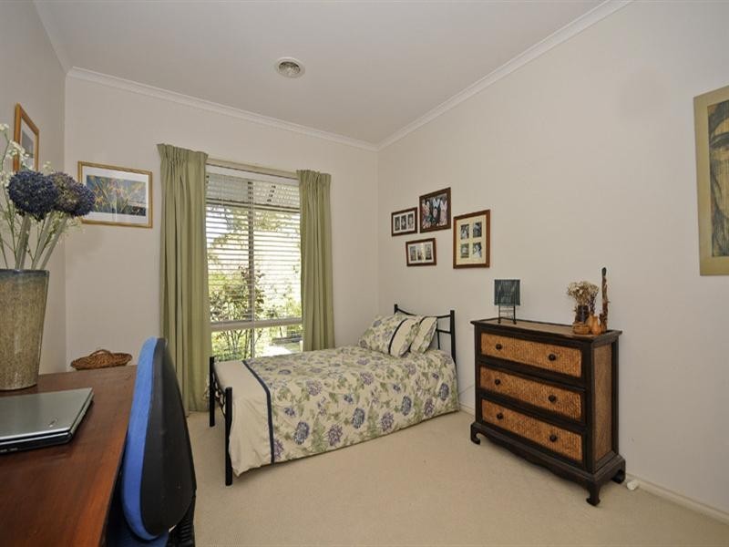 22 Valley Park Drive, Mooroolbark VIC 3138