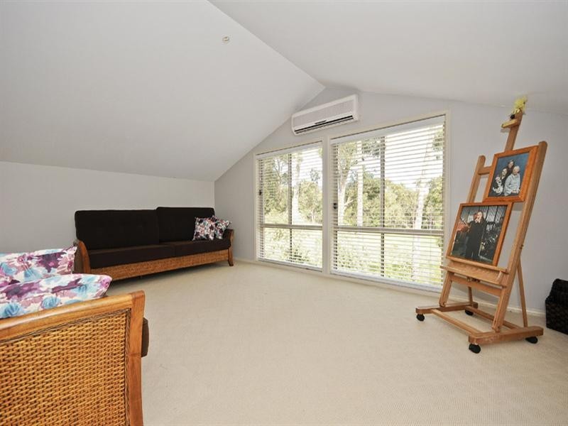 22 Valley Park Drive, Mooroolbark VIC 3138