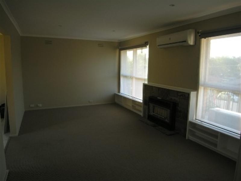 62 CARDIGAN Road, Mooroolbark VIC 3138