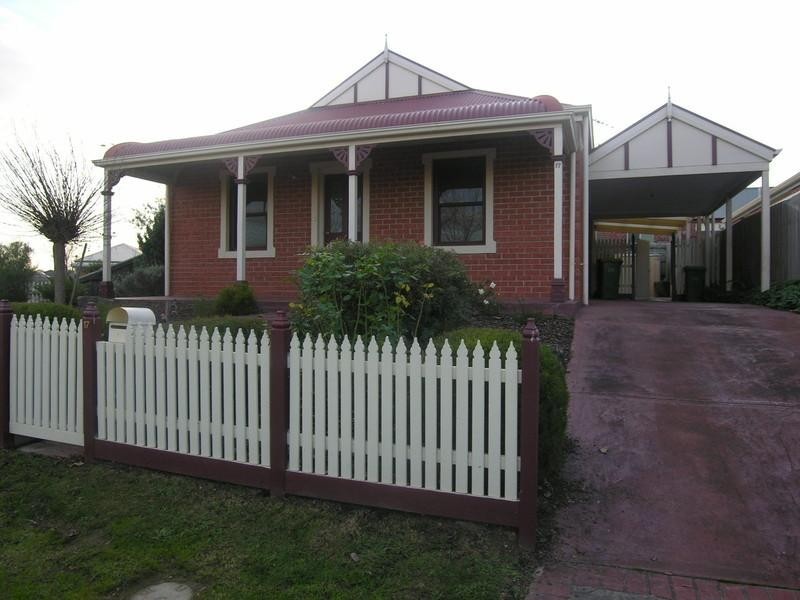 17 ROSEWOOD, Chirnside Park VIC 3116