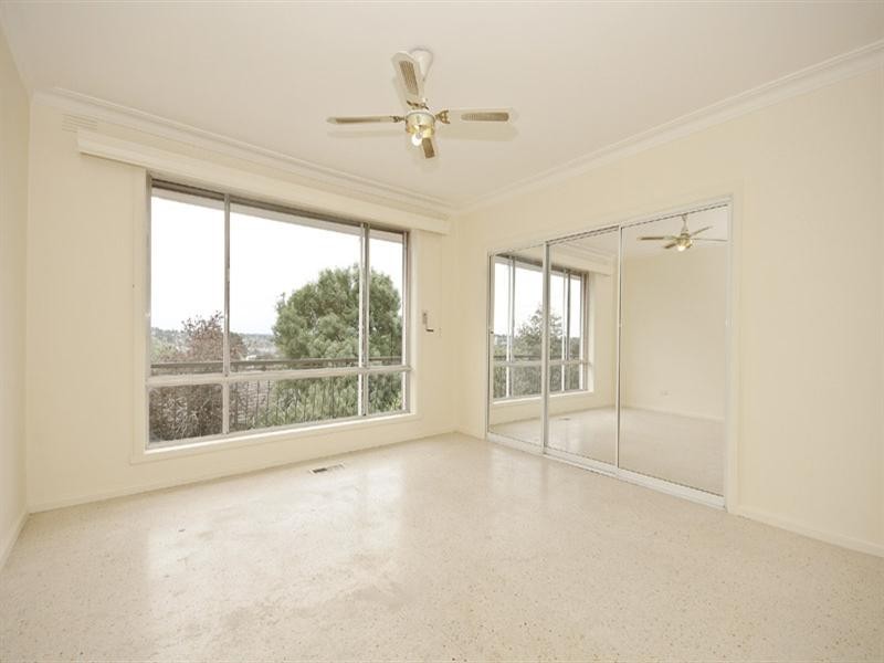 5 Cobden Crescent, Lilydale VIC 3140