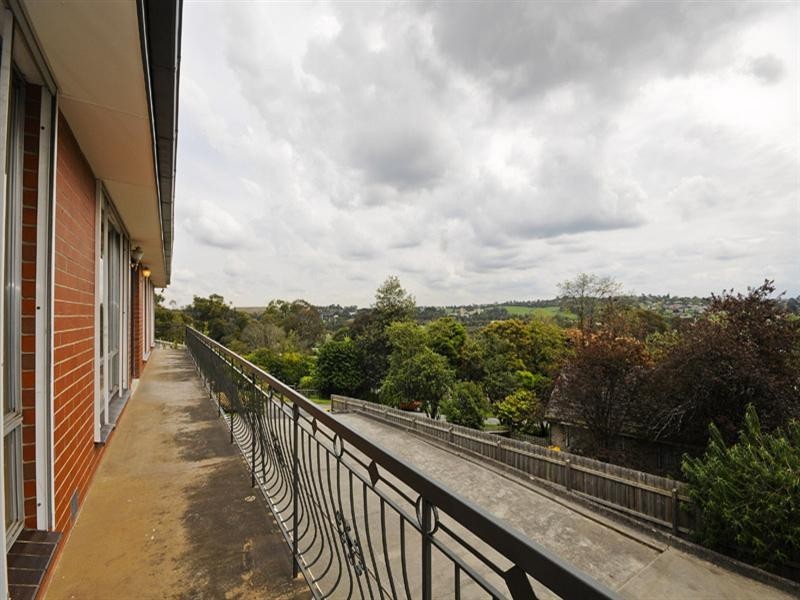 5 Cobden Crescent, Lilydale VIC 3140