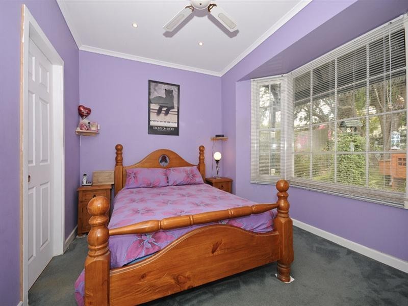 6 Imperial Avenue, Wandin North VIC 3139