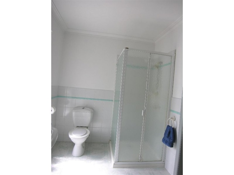 6 LAIRD Street, Croydon VIC 3136