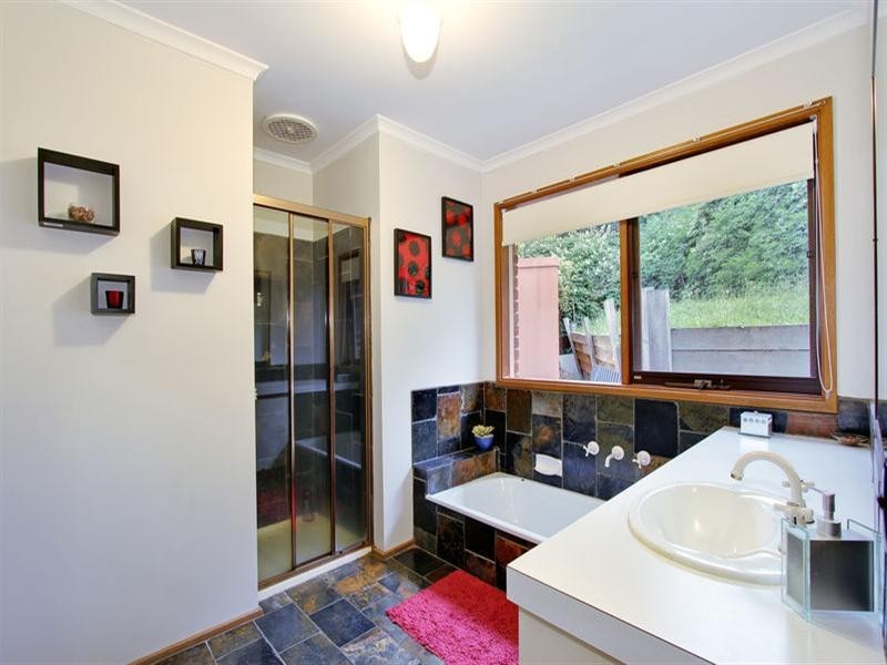 3 Dyson Court, Mooroolbark VIC 3138