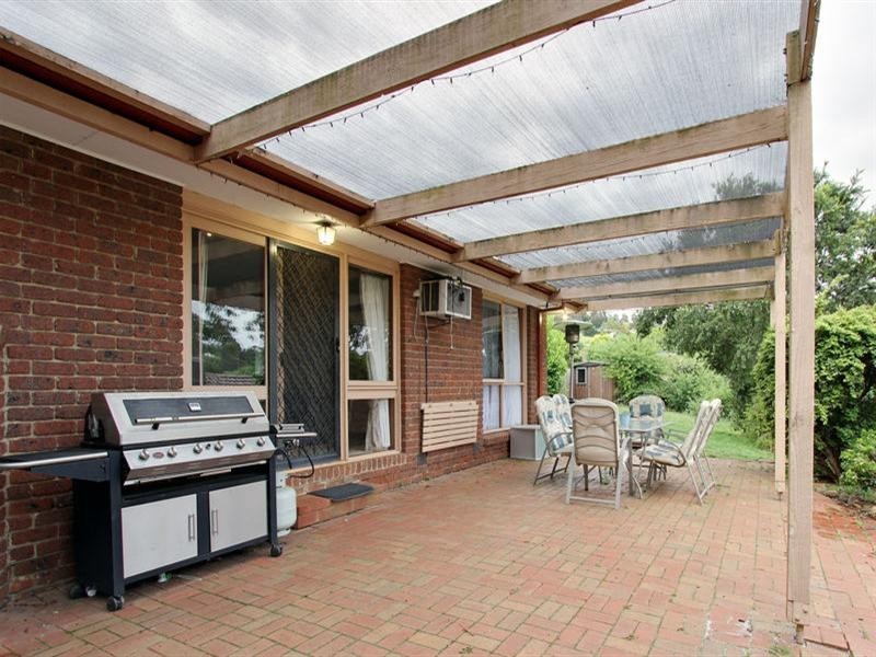 3 Dyson Court, Mooroolbark VIC 3138