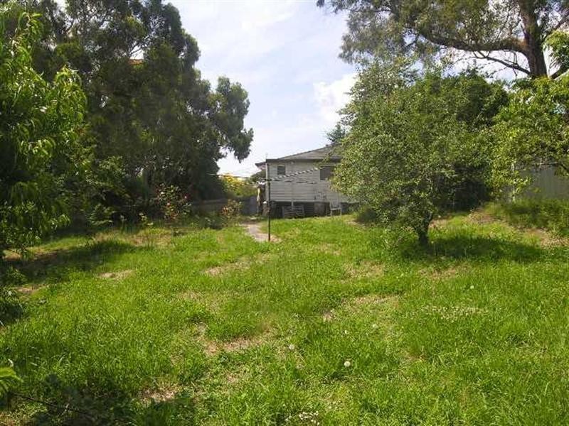 10 Cameron Road, Croydon VIC 3136