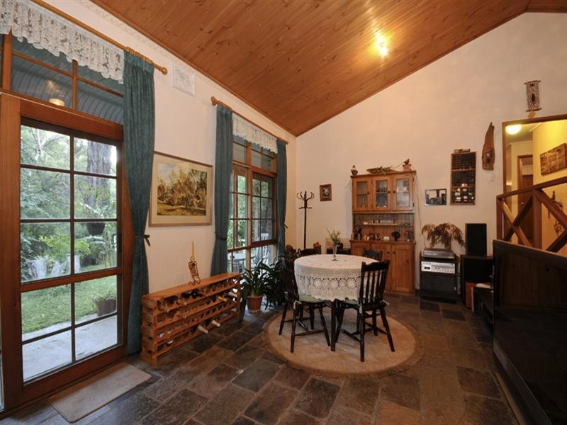 68 Stradbroke Road, Montrose VIC 3765