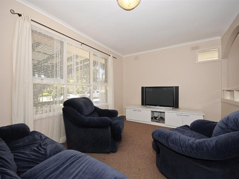 23 Bridges Avenue, Mooroolbark VIC 3138